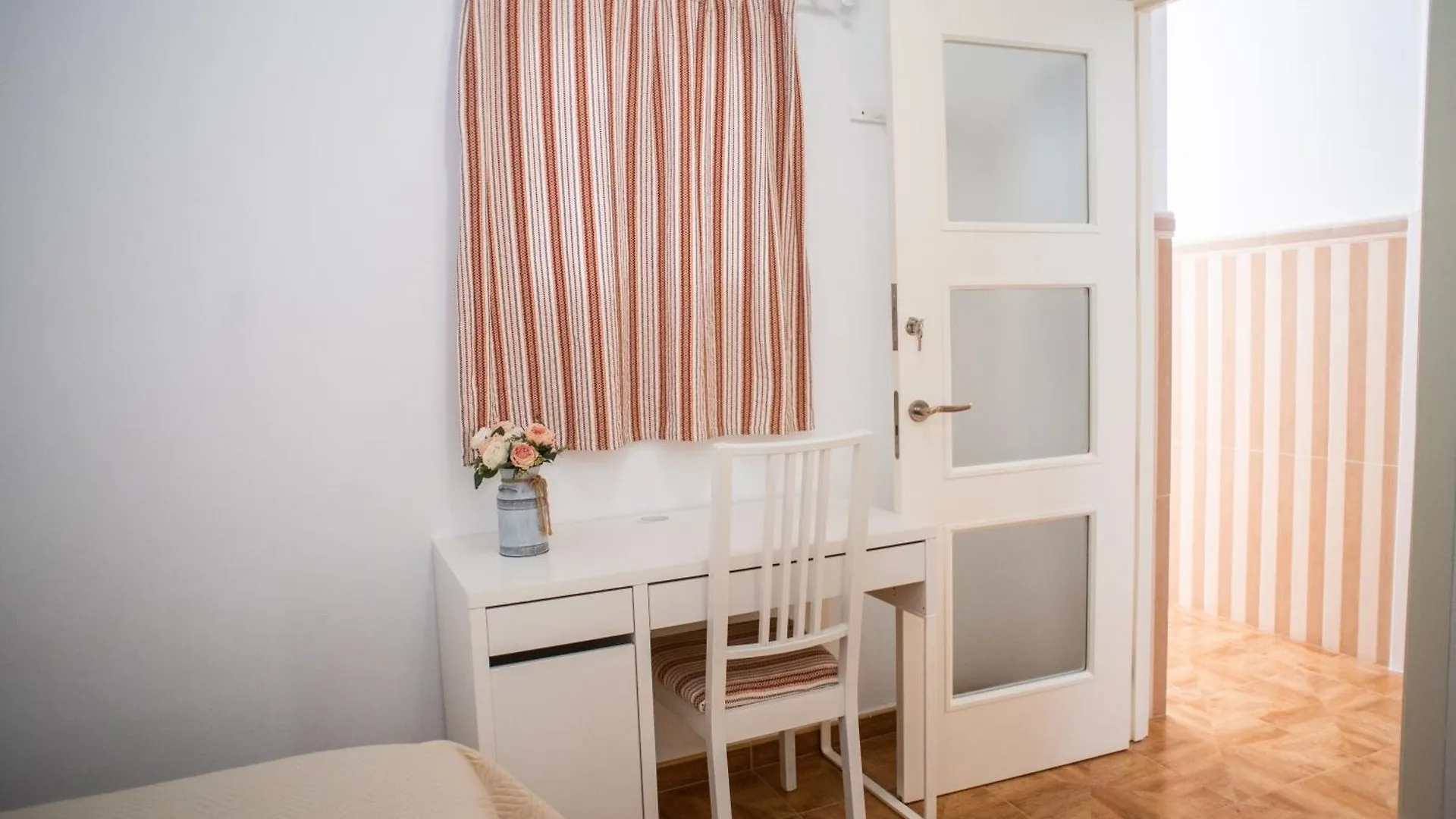 Apartamento Encarnacion Playa Caleta Cadix 0*,